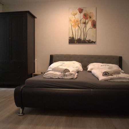 Brilliant Souterrain Apt. - Prater Amuesement Park Apartamento Viena Exterior foto